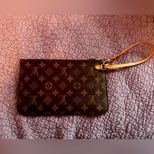 LOUIS VUITTON WRISTLET